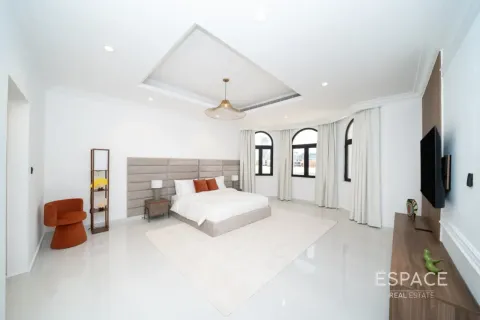 Villa in Palm Jumeirah, Dubai 4 bedrooms, 465 sq.m. № 71212 - photo 9