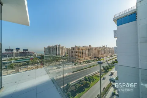 Снять в аренду квартиру в Пальме Джумейре, Дубай: 2 спальни, 200м², № 71213 - фото 18