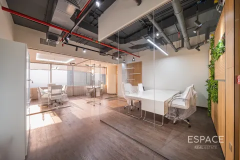 Office in Jumeirah Lake Towers, Dubai 52 sq.m. № 71198