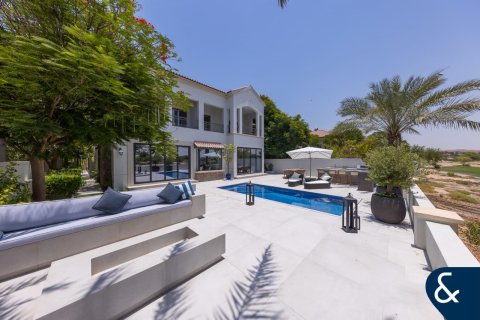 Villa in Jumeirah Golf Estates, Dubai 5 bedrooms, 525 sq.m. № 75969 - photo 3