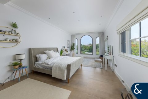 Villa in Jumeirah Golf Estates, Dubai 5 bedrooms, 525 sq.m. № 75969 - photo 16
