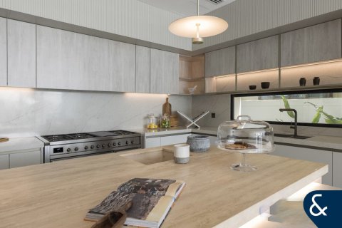 Villa in Jumeirah Golf Estates, Dubai 5 bedrooms, 525 sq.m. № 75969 - photo 5