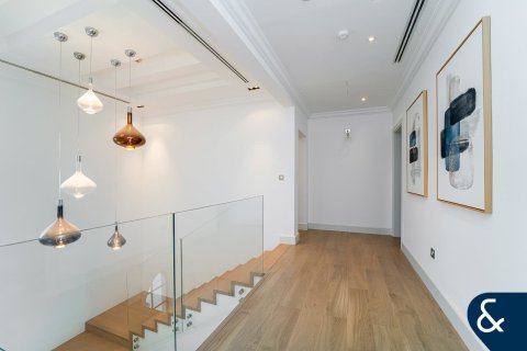 Villa in Jumeirah Golf Estates, Dubai 5 bedrooms, 525 sq.m. № 75969 - photo 22