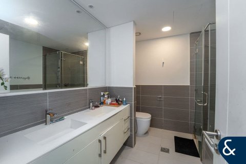 Купить таунхаус в Джумейра Гольф Эстейтс, Дубай: 2 спальни, 134м², № 75976 - фото 9