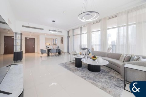 Apartment in Downtown Dubai (Downtown Burj Dubai), Dubai 3 bedrooms, 209 sq.m. № 75975 - photo 2