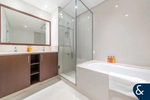 Apartment in Downtown Dubai (Downtown Burj Dubai), Dubai 3 bedrooms, 209 sq.m. № 75975 - photo 6