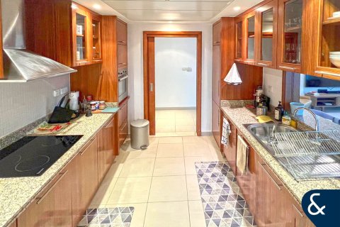 Купить квартиру в Marina Promenade, Дубай Марина, Дубай: 2 спальни, 131м², № 75965 - фото 3