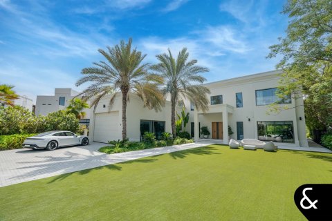 Villa in Jumeirah Islands, Dubai 5 bedrooms, 697 sq.m. № 75964 - photo 26