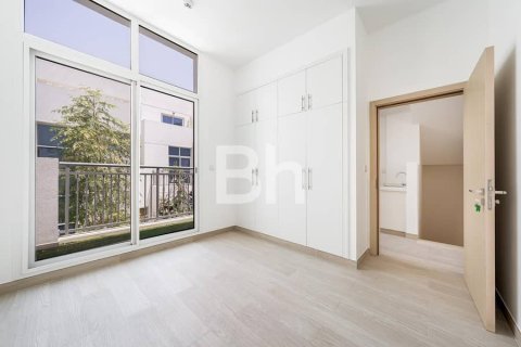 Villa à Dubai Sports City, Dubai, 4 chambres, 271 m², № 23299 - photo 15