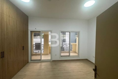 Townhouse in Jumeirah Village Circle, Dubai 4 bedrooms, 376 sq.m. № 23301 - photo 11