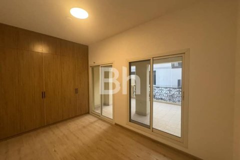 Townhouse in Jumeirah Village Circle, Dubai 4 bedrooms, 376 sq.m. № 23301 - photo 8