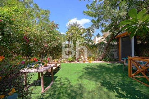 فيلا في The Springs, دبي 3 غرف نوم, 255 م² رقم 23302 - صورة 17