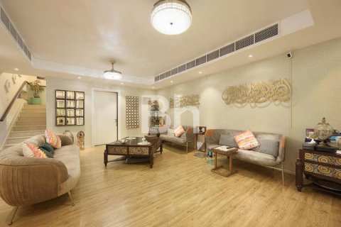 فيلا في The Springs, دبي 3 غرف نوم, 255 م² رقم 23302 - صورة 15