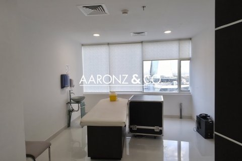 Bureau à Jumeirah Lake Towers, Dubai, 255 m², № 89094 - photo 2