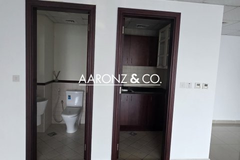Bureau à Jumeirah Lake Towers, Dubai, 107 m², № 89093 - photo 11