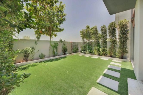 Adosado en Dubai, 3 dormitorios, 180 m², № 93498 - foto 17