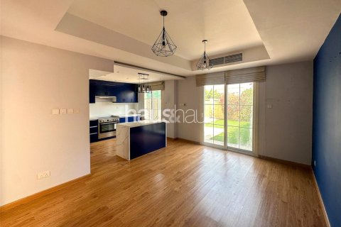 Villa en The Springs, Dubai, 2 dormitorios, 157 m², № 44689 - foto 3