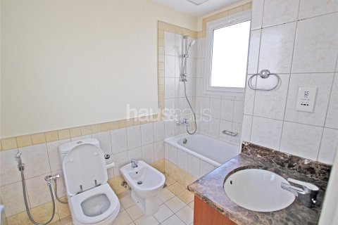 Villa in The Springs, Dubai 2 bedrooms, 157 sq.m. № 44676 - photo 4