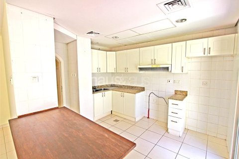 Villa in The Springs, Dubai 2 bedrooms, 157 sq.m. № 44676 - photo 9