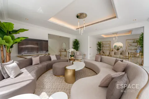 Villa à Palm Jumeirah, Dubai, 6 chambres, 505 m², № 71221 - photo 3