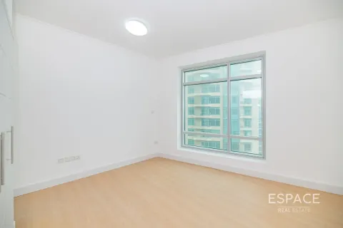 Снять в аренду квартиру в Даунтаун Дубай (Даунтаун Бурдж Дубай), Дубай: 2 спальни, 138м², № 71238 - фото 8