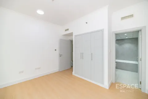 Снять в аренду квартиру в Даунтаун Дубай (Даунтаун Бурдж Дубай), Дубай: 2 спальни, 138м², № 71238 - фото 7