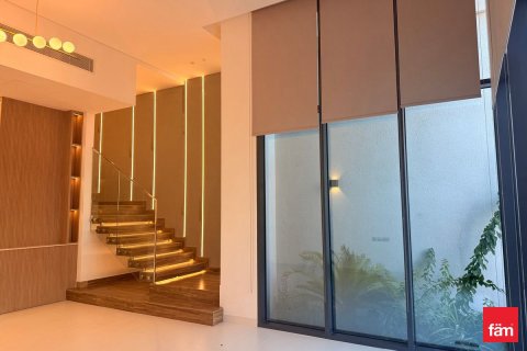 Townhouse in Dubai 4 bedrooms, 198.9 sq.m. № 60523 - photo 2