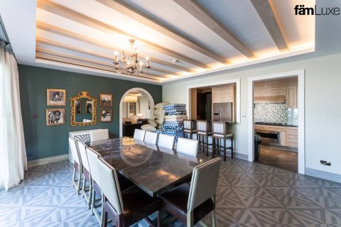 Купить виллу в Дубае: 4 спальни, 792.5м², № 60525 - фото 8