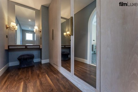 Купить виллу в Дубае: 4 спальни, 792.5м², № 60525 - фото 27