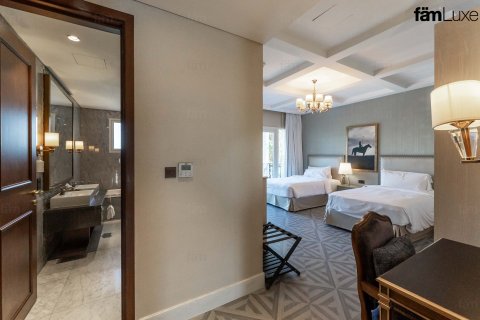 Купить виллу в Дубае: 4 спальни, 792.5м², № 60525 - фото 26