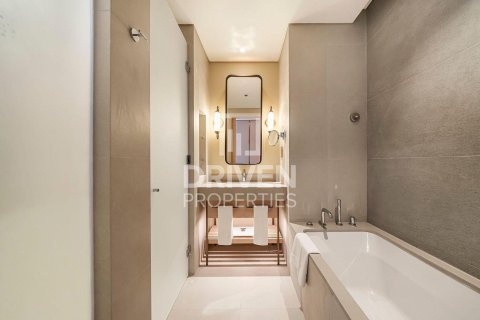 Apartamento en Vida Residences Dubai Mall, Downtown Dubai (Downtown Burj Dubai), Dubai, 2 dormitorios, 113 m², № 86558 - foto 2