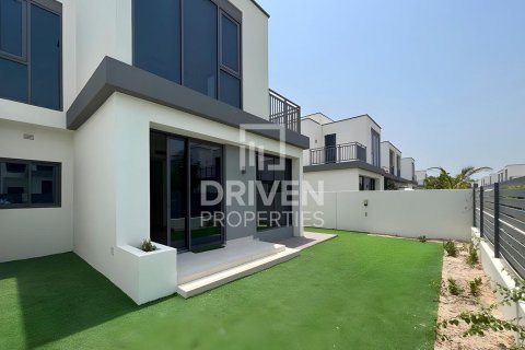 Maison de ville à Maple at Dubai Hills Estate, Dubai Hills Estate, Dubai, 4 chambres, 291.07 m², № 127846 - photo 2