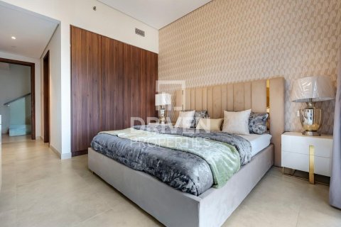 Dúplex en Jumeirah Village Circle, Dubai, 2 dormitorios, 162.39 m², № 127850 - foto 8