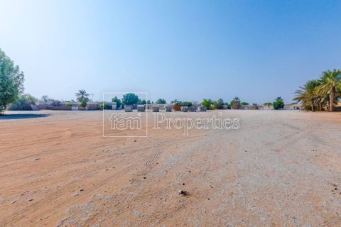 Land in Al Wasl, Dubai 930.8 sq.m. № 16160 - photo 10