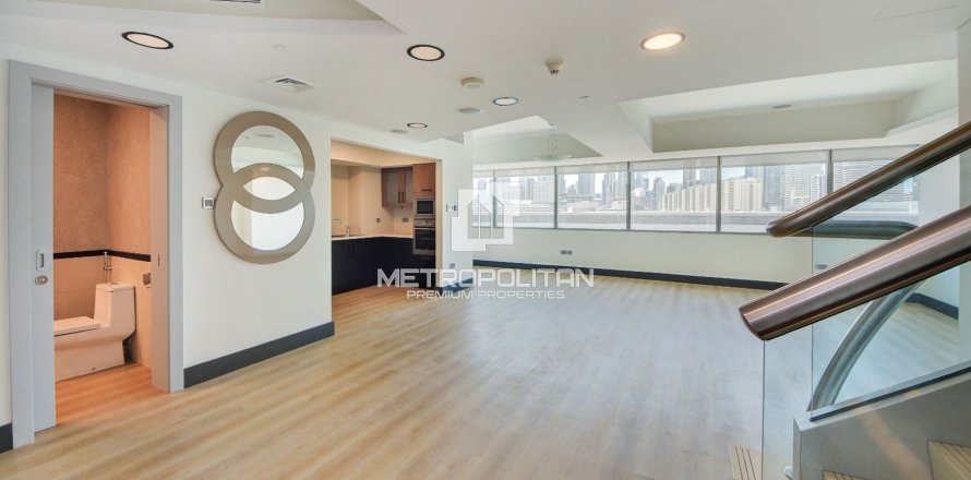 Квартира в World Trade Centre Residence, World Trade Center, Дубай, 2 спальни, 178м², № 15184