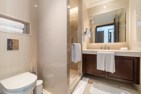 Купить квартиру в Даунтаун Дубай (Даунтаун Бурдж Дубай), Дубай: 2 спальни, 147м², № 97066 - фото 17