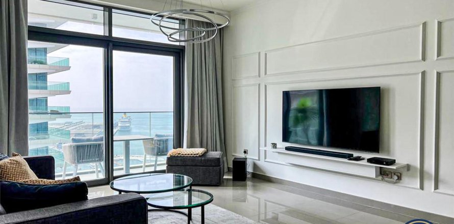 Apartment in EMAAR Beachfront, Dubai Harbour, Dubai 1 bedroom, 66 sq.m. № 45962