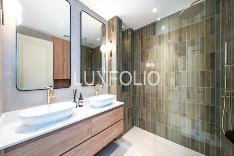 Apartment in Old Town, Dubai 2 bedrooms, 122 sq.m. № 45516 - photo 9