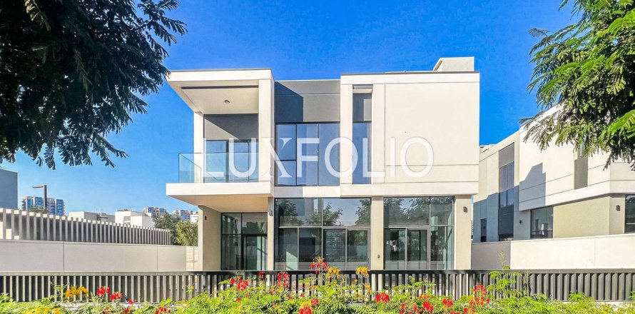 Villa in Murooj Al Furjan, Al Furjan, Dubai 5 bedrooms, 425 sq.m. № 45515