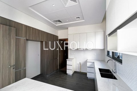 Villa in Murooj Al Furjan, Al Furjan, Dubai 5 bedrooms, 425 sq.m. № 45515 - photo 4