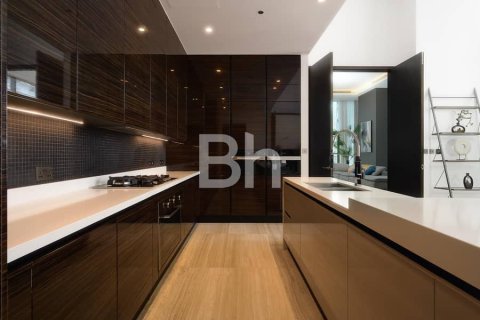 Apartment in Dubai Marina, Dubai 4 bedrooms, 594 sq.m. № 21687 - photo 25