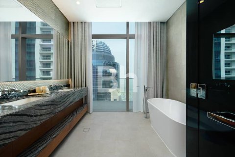 Apartment in Dubai Marina, Dubai 4 bedrooms, 594 sq.m. № 21687 - photo 13