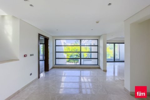 Villa en Dubai, 4 dormitorios, 637.8 m², № 9350 - foto 6