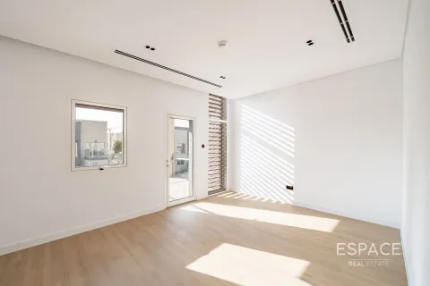 Villa in Dubai 4 bedrooms, 322 sq.m. № 69123 - photo 13