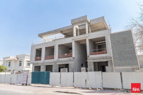 Villa in Umm Al Sheif, Dubai 9 bedrooms, 1393.5 sq.m. № 111277 - photo 13
