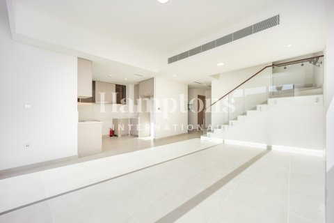 Villa in Arabian Ranches 3, Dubai 4 bedrooms, 293.48057700 sq.m. № 111215 - photo 4
