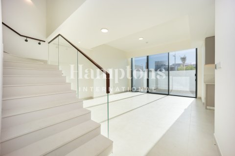 Villa in Arabian Ranches 3, Dubai 4 bedrooms, 293.48057700 sq.m. № 111215 - photo 7