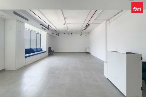 Офис в Бизнес-Бэе, Дубай, 76.6м², № 111270