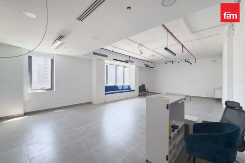 Снять в аренду офис в Бизнес-Бэе, Дубай: 76.6м², № 111270 - фото 5