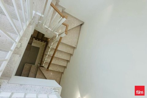 Villa in Dubai 4 bedrooms, 346.8 sq.m. № 111279 - photo 5